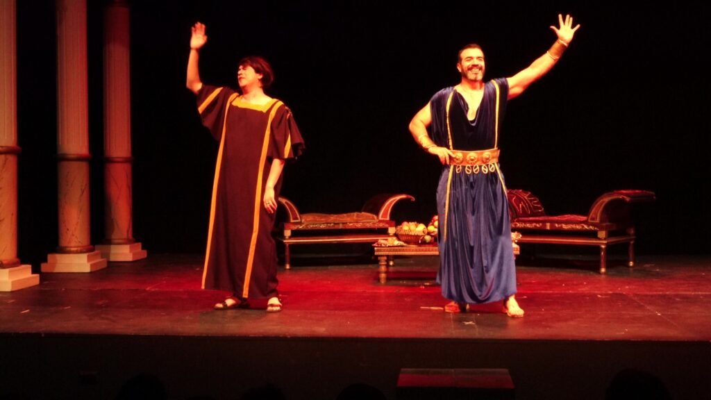 Ovidio y Policleto en escena durante La Voz Poderosa